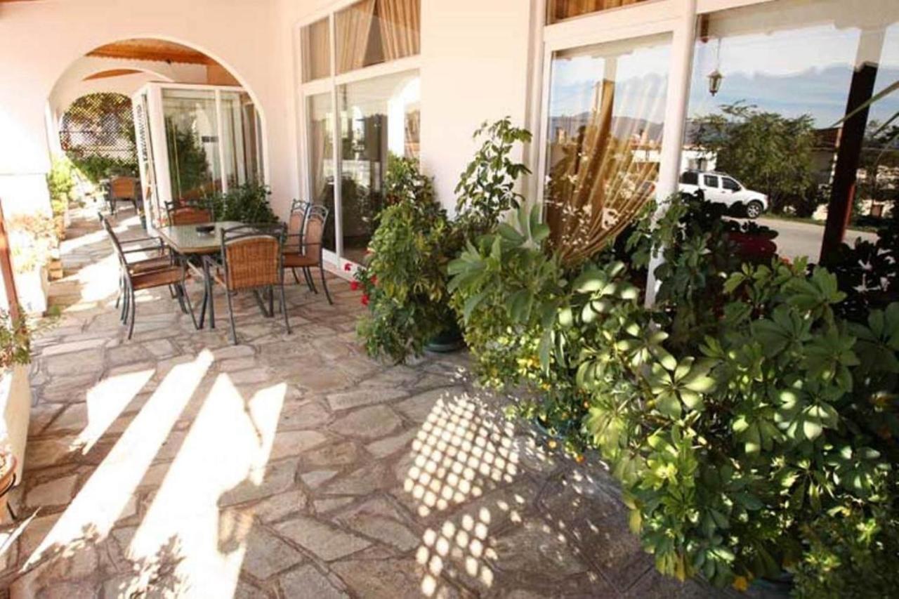 Filoxenia Hotel Konitsa Exterior photo